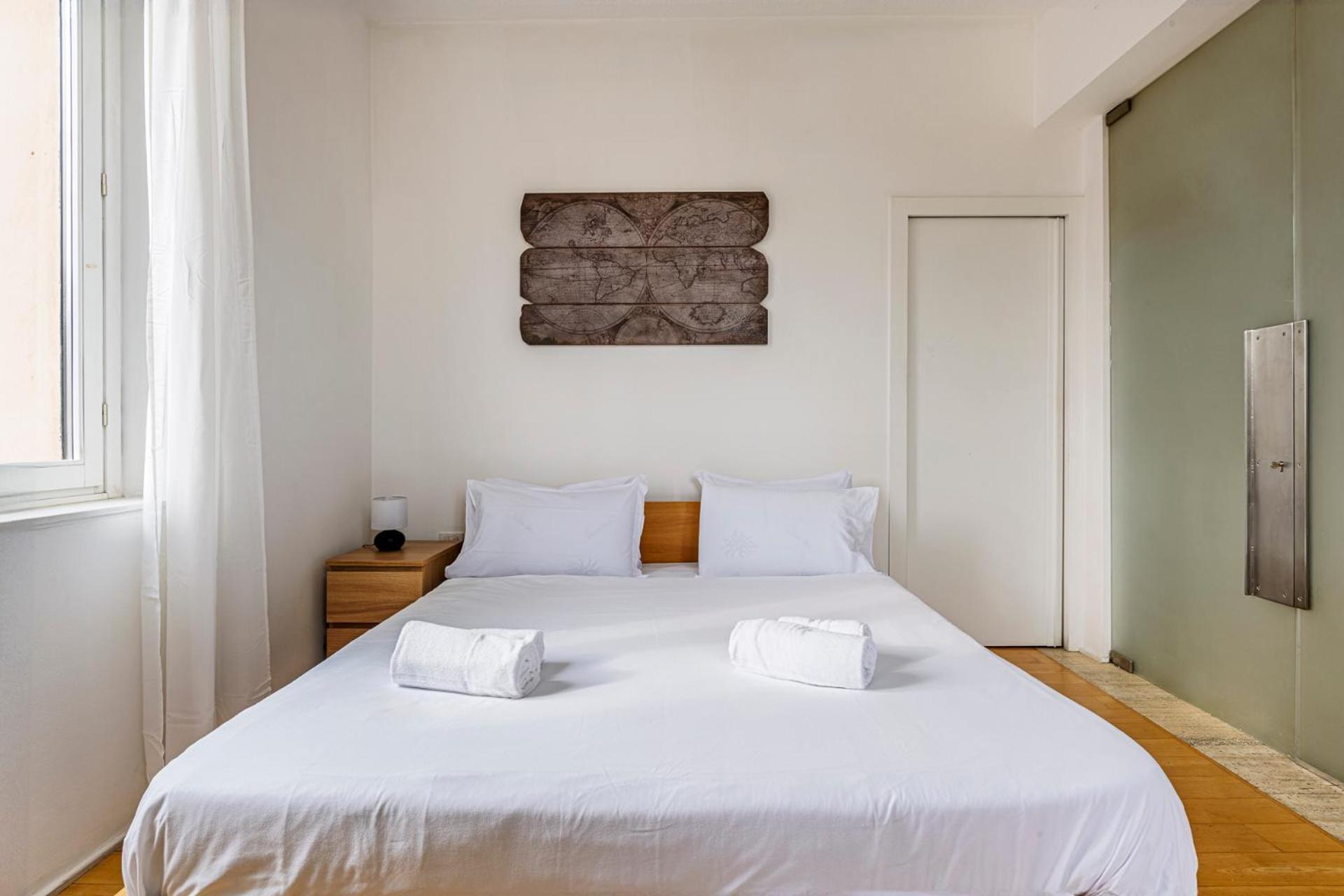 One Bedroom Apartment In Brera Milano Exterior foto